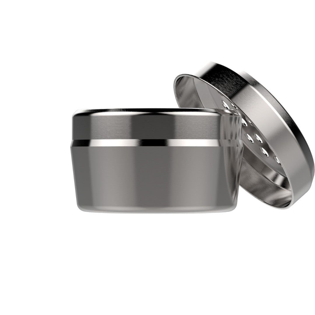 Seitenansicht einer Dosierkapsel aus Edelstahl, die für präzises Dosieren von Kräutern in Vaporizern entwickelt wurde.