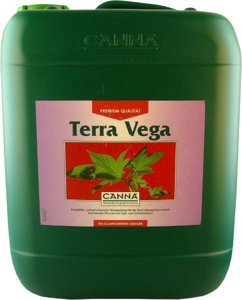 Großer grüner Kanister des Terra Vega Pflanzendüngers von CANNA mit Hinweisen zur Anwendung für Topf- und Freilandkulturen.