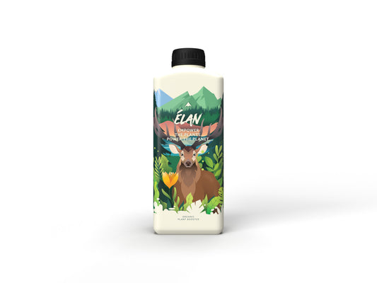 1-Liter-Flasche von Crazy Hills Elan, ein biologischer Pflanzen-Booster, mit naturinspiriertem Design und einem Hirsch im Wald auf dem Etikett.