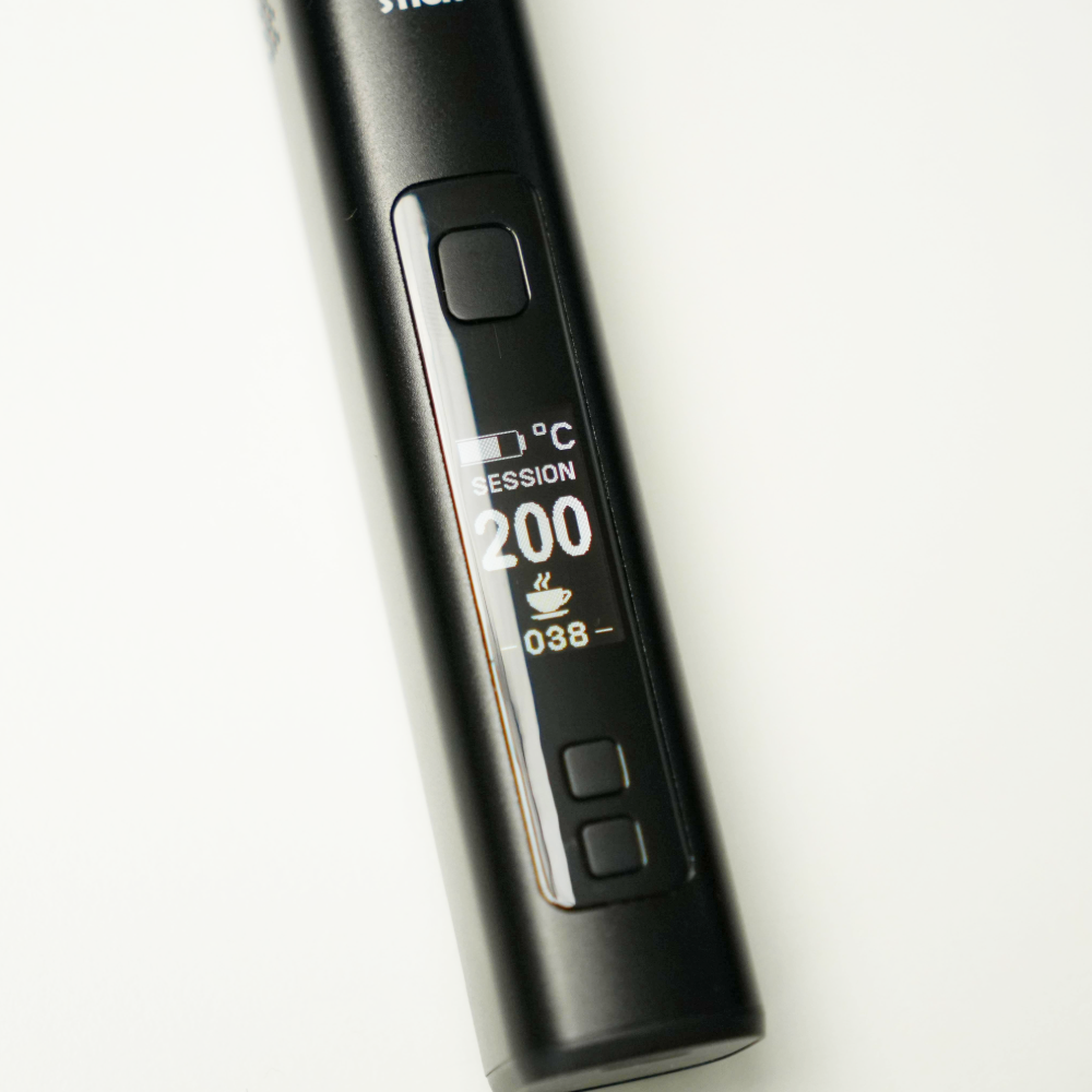 OLED-Display des Cuboo Stick mit Session-Anzeige bei 200 °C – praezise Temperatursteuerung und Timer