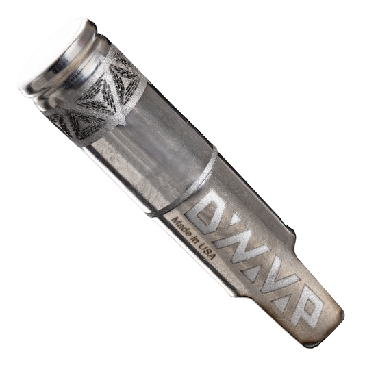 DynaVap BallR Cap schräg fotografiert – verlängerte Konvektionskappe mit Edelstahlkugeln und gravierter Heizskala für gleichmäßigen, aromatischen Dampf