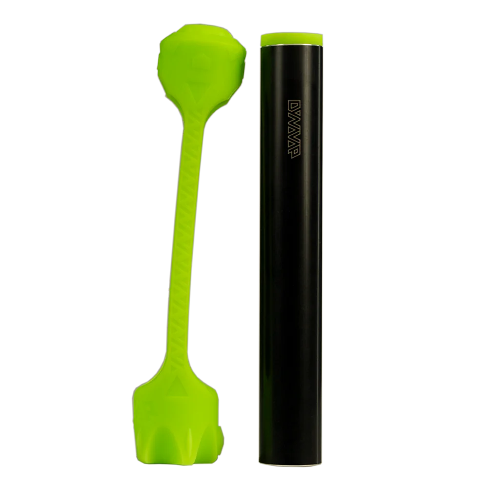 DynaVap SlingStash Einzelteile in Grün: Aluminiumröhre, abnehmbare Silikonschlinge mit Decapper, Becher für 3–5 Zyklen Material