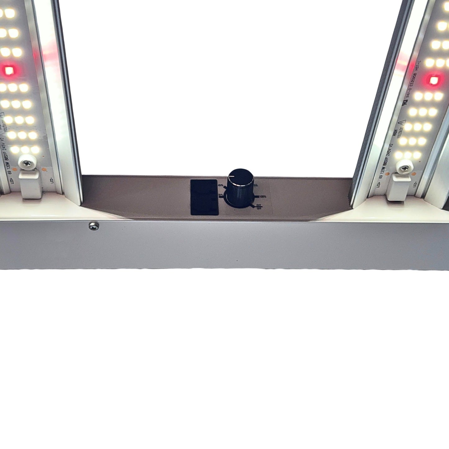 Titan LED 720W Pro Steuerungseinheit mit Dimmerknopf und LED-Panels für gleichmäßige Indoor Beleuchtung