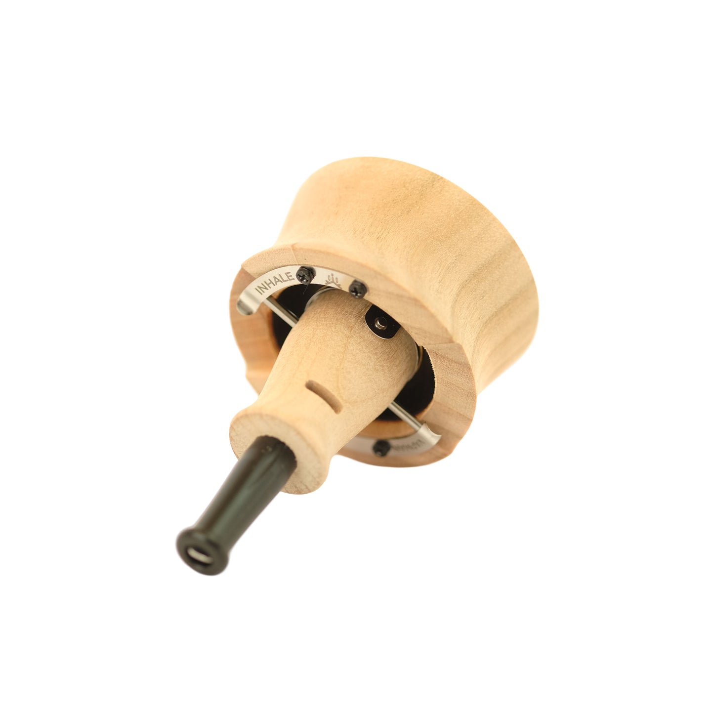 Detail der Mundstueck-Einheit des Vapman Click Pure mit Airflow-Schlitz und Metallring aus Kirschholz.